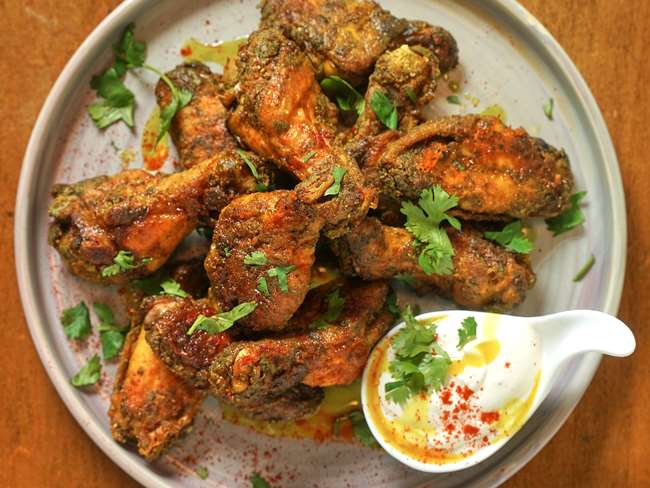 CURRIED CHICKEN WINGS